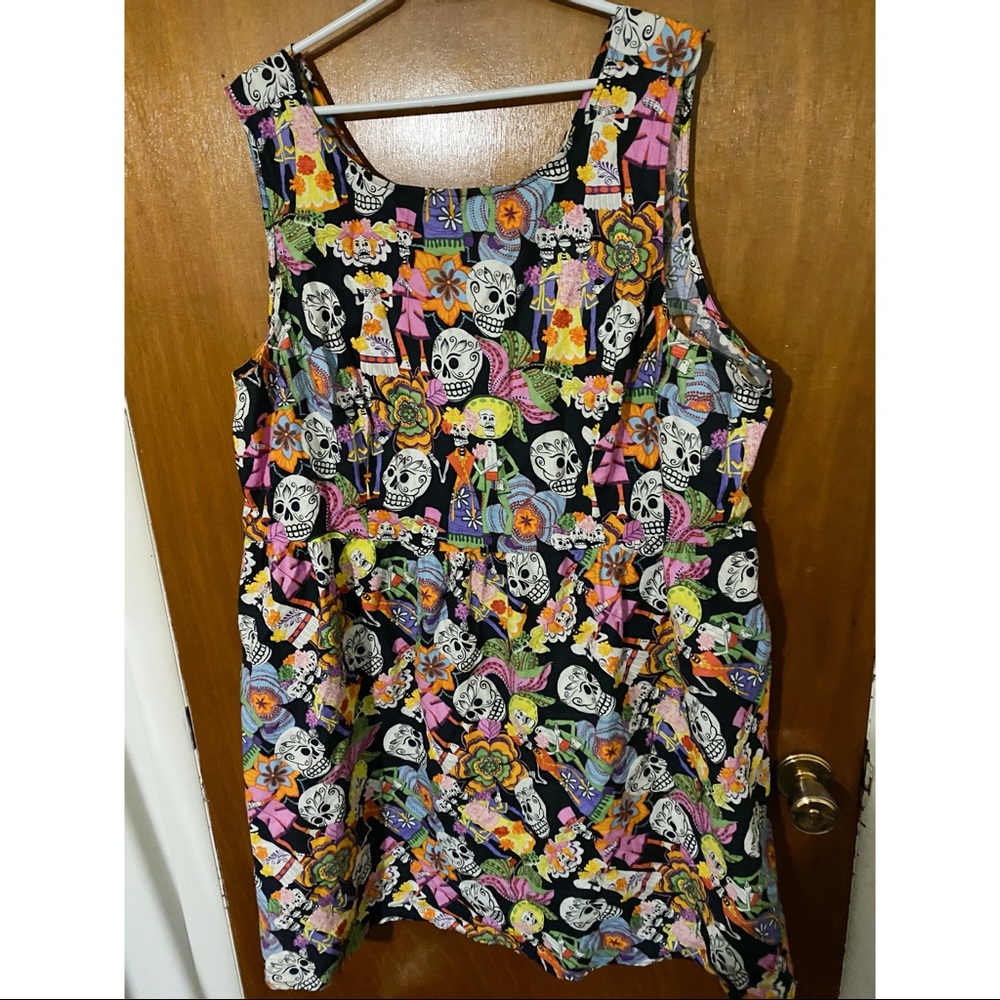 Size 4x patterned dress
